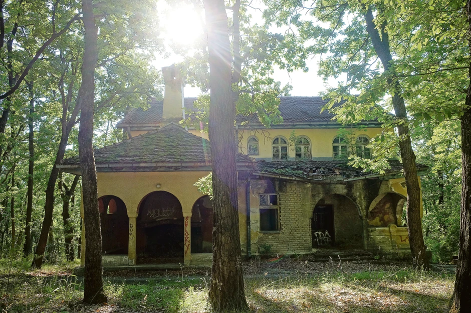 Zaključano: Kuća za poslugu