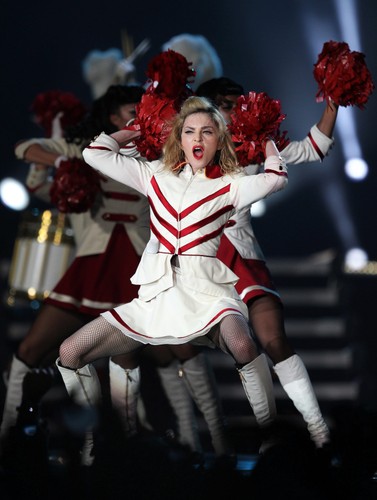 Madonna podczas koncertu w Abu Dhabi
