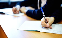 Egzamin bez rewolucji. Teraz wyścig do szkół