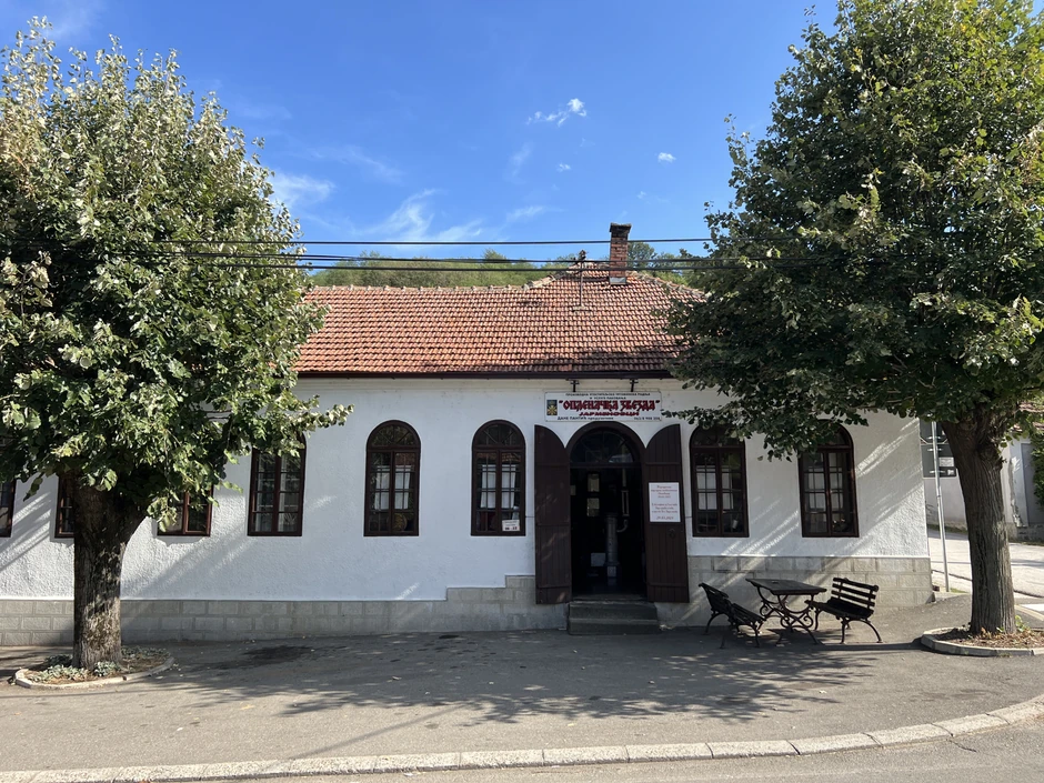 Najstarija kafana u Šumadiji odiše duhom prošlih vremena foto RINA
