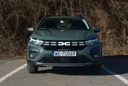 Dacia Sandero Stepway 1.0 TCe. Ma 110 KM i pokemona na grillu. I czego chcieć więcej? 