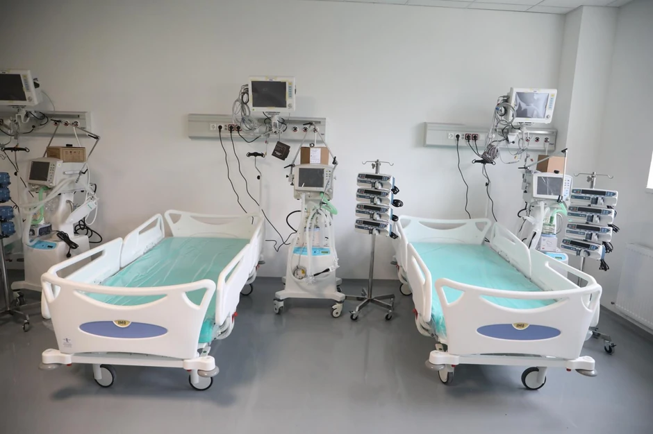 Opremljeni kreveti u kovic bolnici u Batajnici
