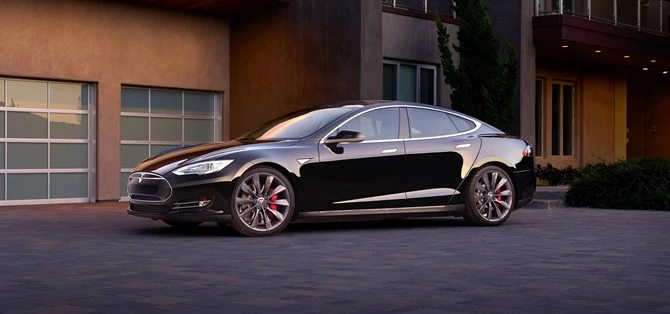 Samochód Apple ma być elektryczny jak Tesla