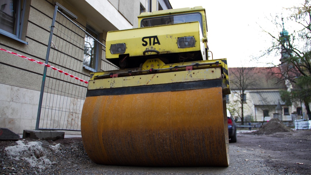 Zachodniopomorski Zarząd Dróg Wojewódzkich (ZZDW) otrzymał 17 stycznia 25 mln zł unijnej dotacji na przebudowę odcinka drogi nr 167 Koszalin – Tychowo. Finansowe wsparcie inwestycji pochodzi z Regionalnego Programu Operacyjnego 2007–2013.