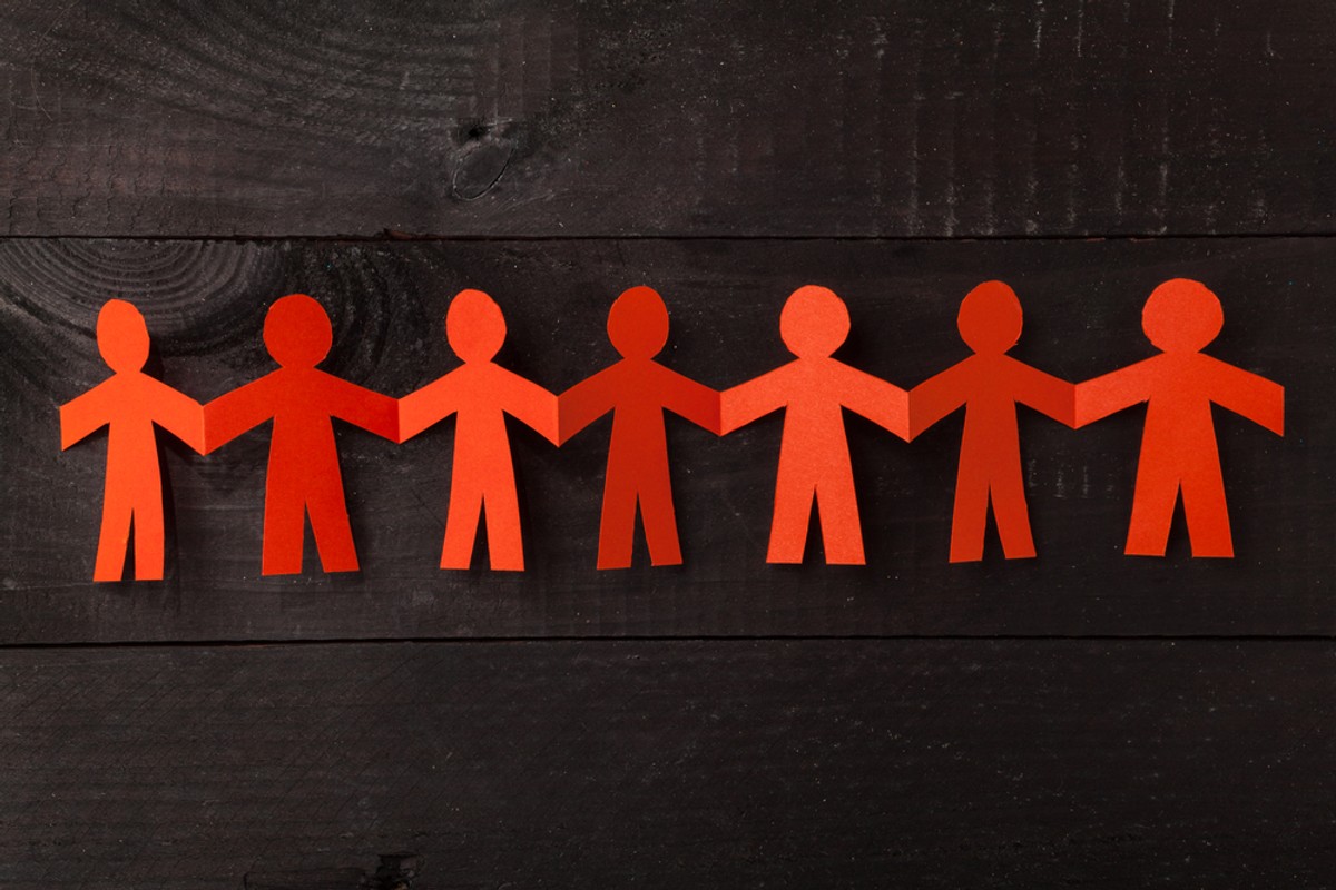 Group,Of,Paper,Doll,Holding,Hands.,Teamwork,Concept,Paper,Craft.