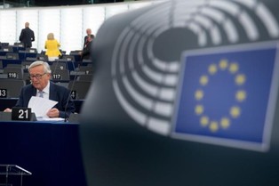 Źródło: Przed szczytem UE konsultacje Grupy Wyszehradzkiej z Merkel i Macronem