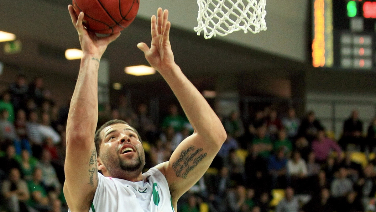 W środowy wieczór koszykarze Stelmetu Zielona Góra rozegrają kluczowe spotkanie w rozgrywkach Eurocup. Podopieczni Michailo Uvalina podejmą we własnej hali belgijski Telenet Oostende i jeśli chcą liczyć się w walce o awans do fazy pucharowej muszą w tym meczu zwyciężyć. Porażka oznaczać będzie zredukowanie szans na promocję do kolejnej rundy praktycznie do minimum. Stelmet Zielona Góra - Telenet Oostende na żywo w środę o godz. 19.00 wyłącznie w Sportklubie.