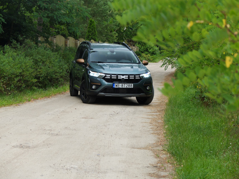 Dacia Jogger Extreme ECO G-100 LPG z wyposażeniem kempingowym