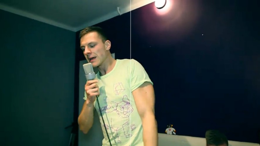 2. Pale kid from Poland - MC Silk