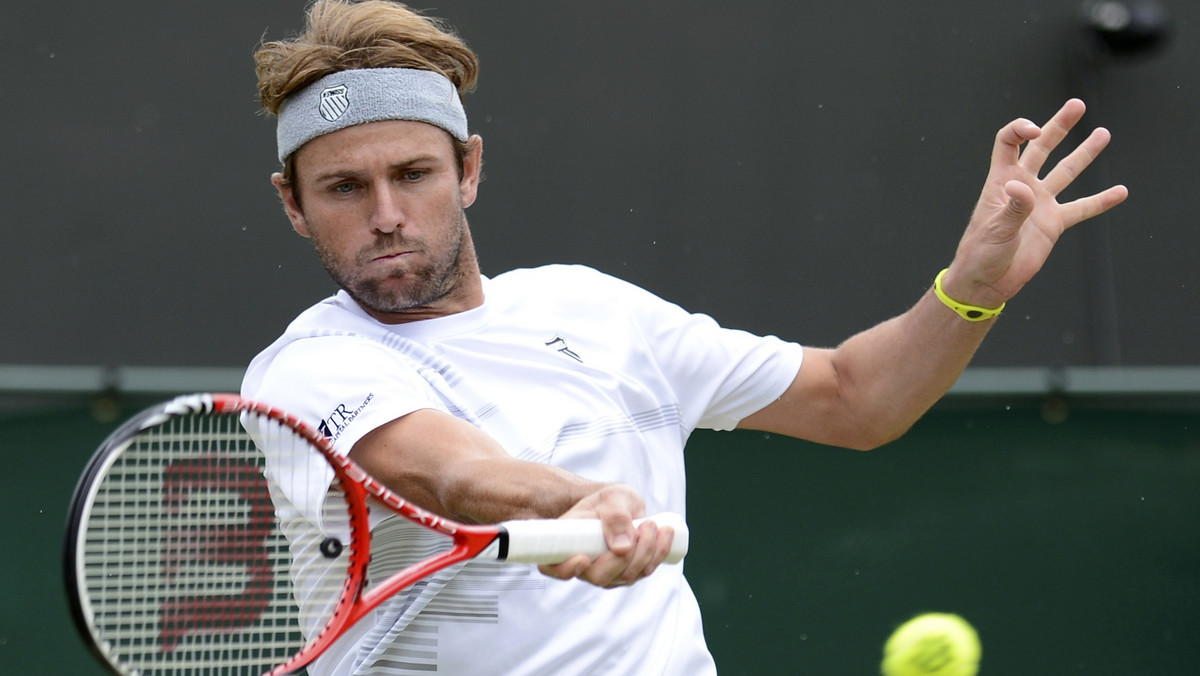 Rozstawiony z numerem pierwszym Amerykanin Mardy Fish pokonał Belga Xaviera Malisse'a 6:3, 6:4 i awansował do półfinału turnieju tenisowego ATP Tour na twardych kortach w Waszyngtonie (pula nagród 1 mln dolarów).