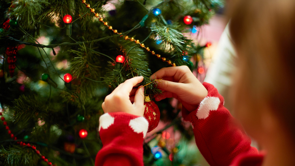 Płonąca słomiana koza, Boxing Day czy nawet... odwiedzenie restauracji typu fast food! Boże Narodzenie na świecie wiąże się z rozmaitymi i nierzadko zaskakującymi tradycjami. Czy wiesz, jak obchodzi się te święta w różnych kulturach? Przekonaj się!