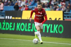 Piłkarze, trenerzy i szefowie Wisły Kraków obniżyli swoje zarobki