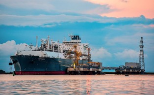 PGNiG czarteruje metanowce. LNG trafi do gazoportów w Świnoujściu i Kłajpedzie