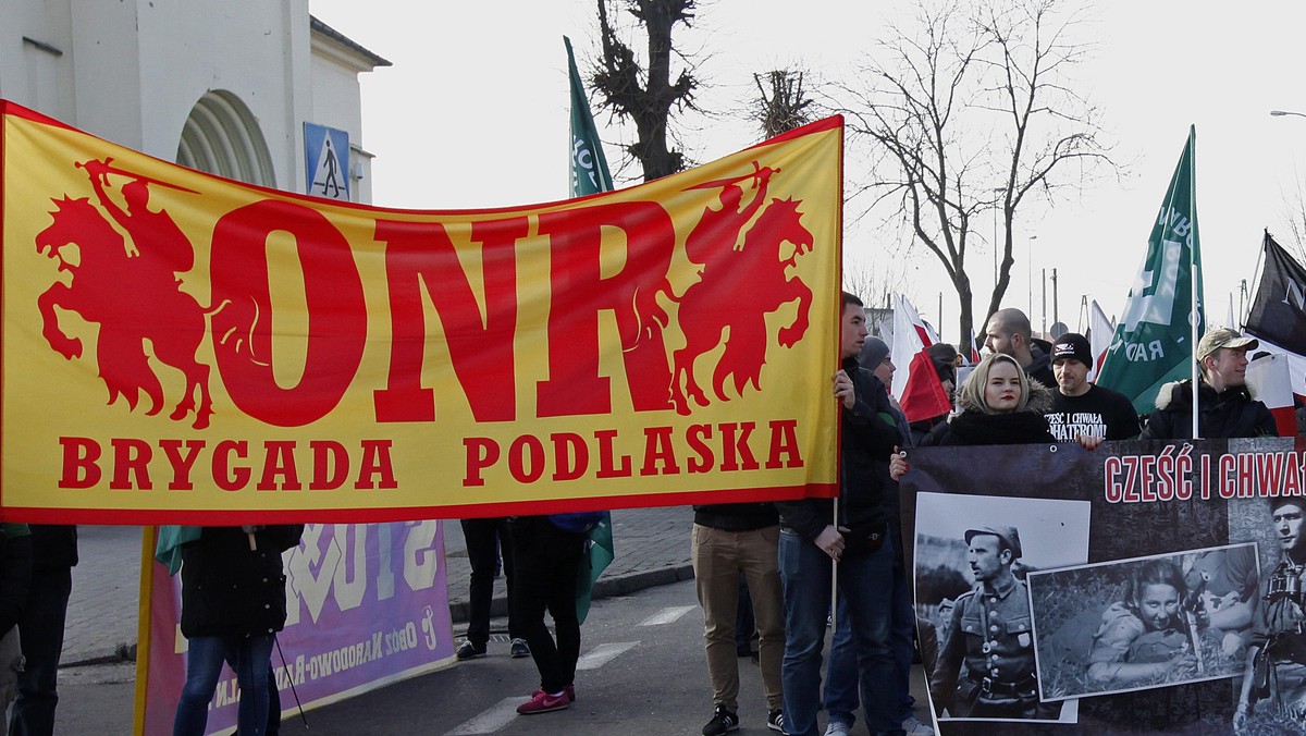 Białostocki Caritas oraz ONR wydały oświadczenie, w którym przyznały się do współpracy. Jednocześnie zaznaczono, że współdziałali sami pracownicy, a nie zarząd. To już trzeci w ciągu ostatnich dni dokument w tej sprawie. W pierwszym Caritas odcinał się od "narodowego Mikołaja".