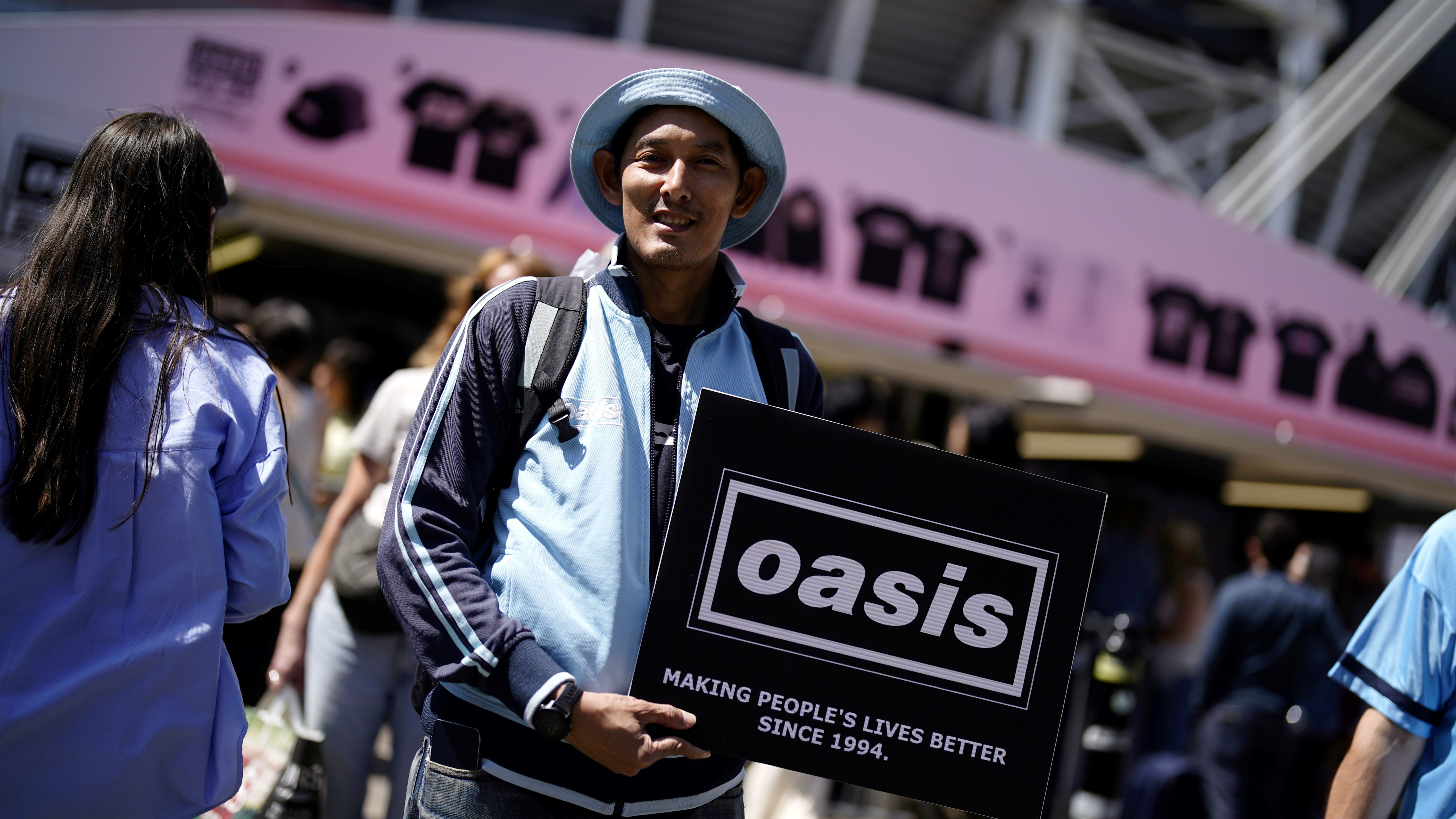 Oasis fans travel from Australia for Cardiff reunion gig