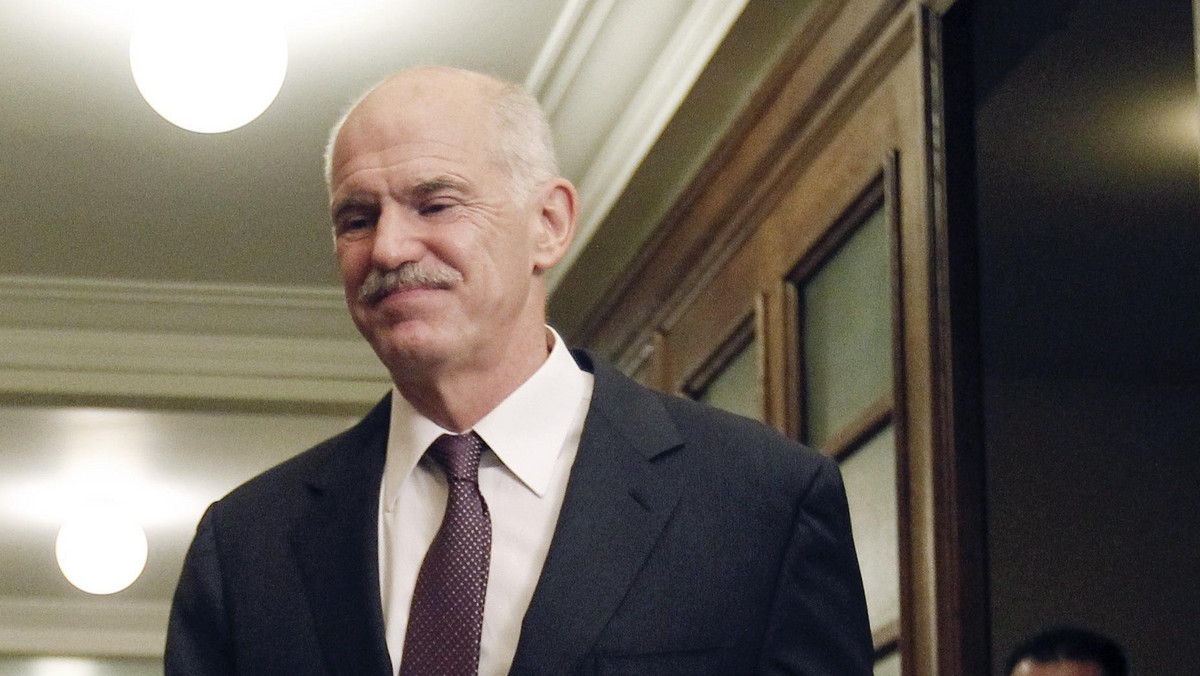 Premier Jeorjos Papandreu zgodził się na utworzenie rządu przejściowego - informuje grecka telewizja państwowa NET. Wcześniej BCC podało, że oczekuje się, że premier jeszcze dziś poda się do dymisji.