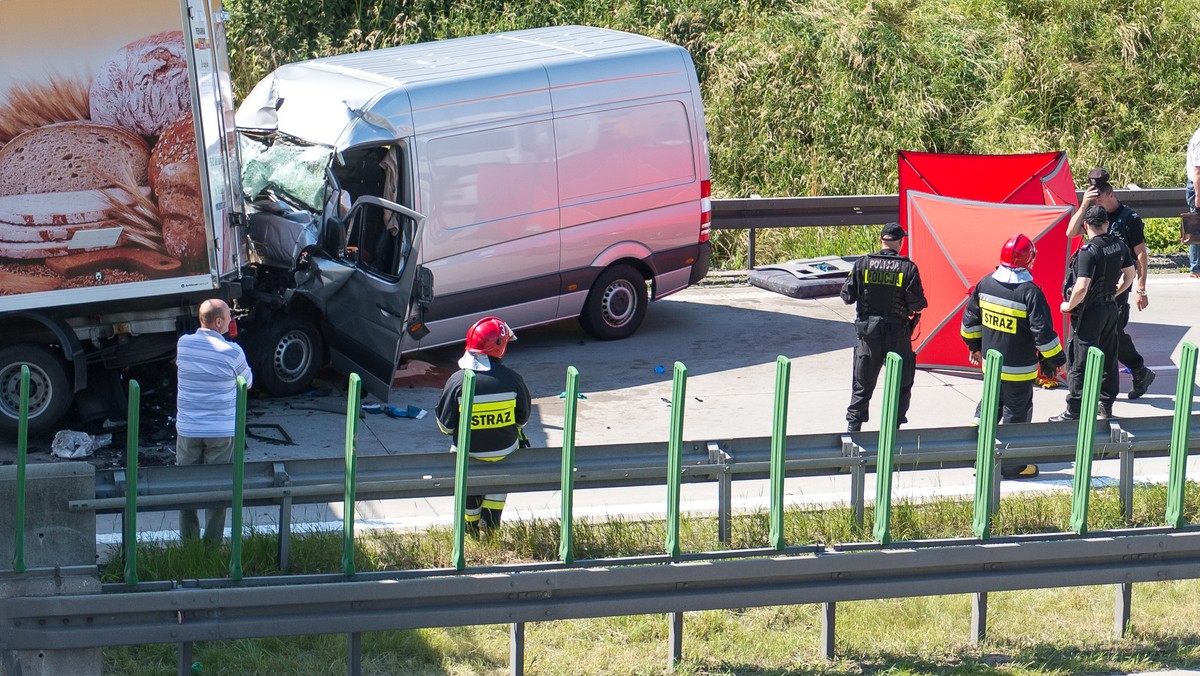 KĄTY WROCŁAWSKIE A2 WYPADEK OFIARA (miejsce wypadku)