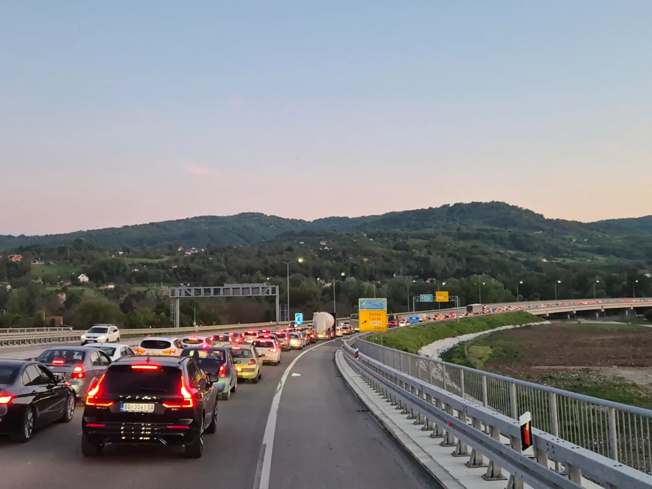 auto-put Miloš Veliki kolona vozila