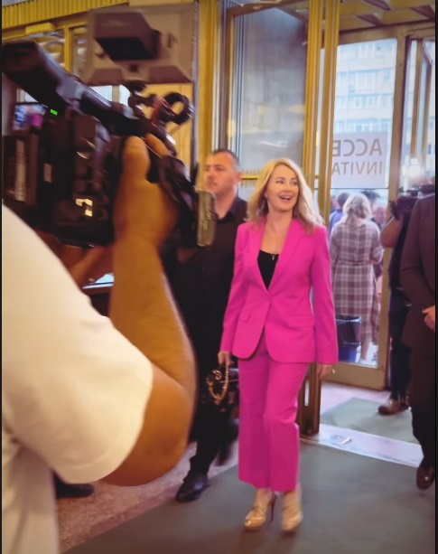 Nadia Comăneci, lecție de eleganță la premiera filmului documentar despre Ilie Năstase. A fost însoțită de Boris Becker