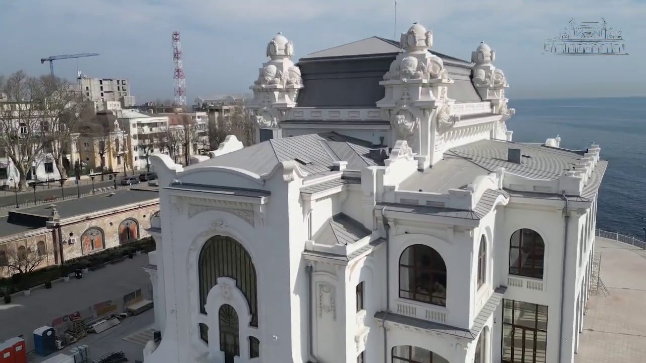 Înainte și după. S-au terminat lucrările la Cazinoul din Constanța. Povestea clădirii emblematice de pe Litoral