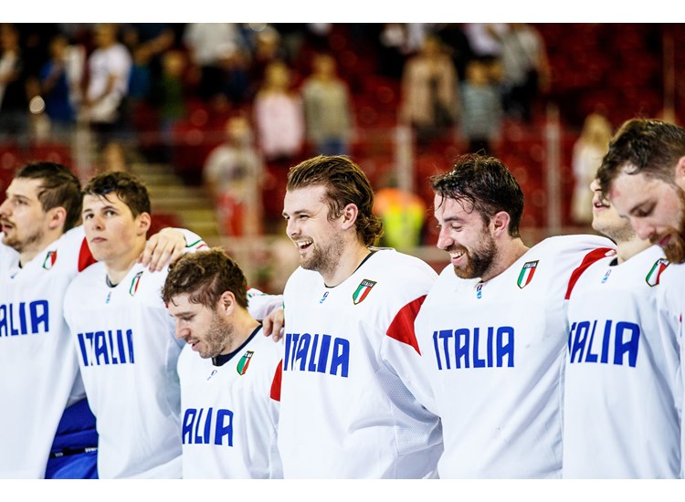Marea Britanie și Italia au promovat în Grupa Mondială a Campionatului Mondial de hochei pe gheață. Calificare dramatică. Britanicii revin în elită după 24 de ani | FOTO&VIDEO