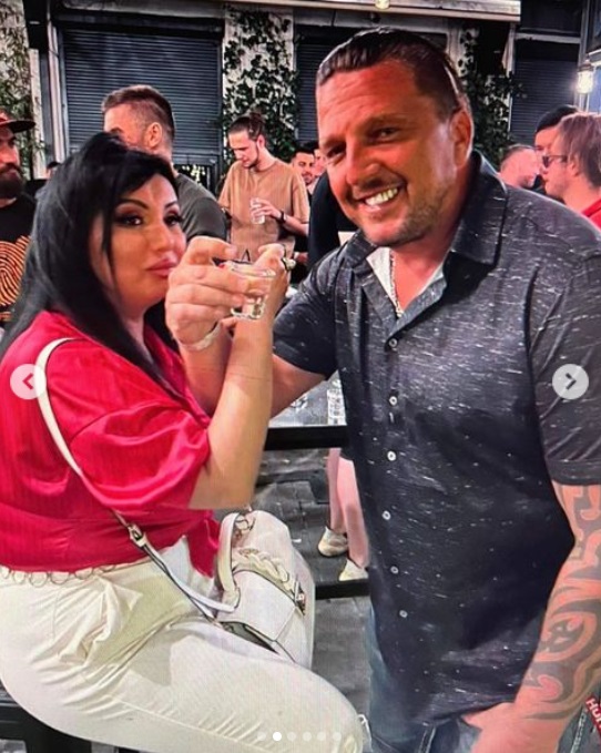 Ce imagini au apărut pe pagina de Instagram a Adrianei Bahmuțeanu, după ce contul i-a fost spart: „Am idee cine ar putea să fie”