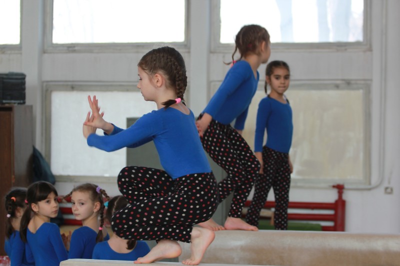 O zi din viața unor gimnaste: cu cântec spre sală, înainte! (EPISODUL 2) / FOTO&VIDEO