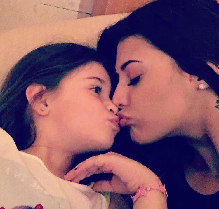 Cum s-a fotografiat Antonia alături de fiica ei, Maya. Artista e în vacanță cu toată familia