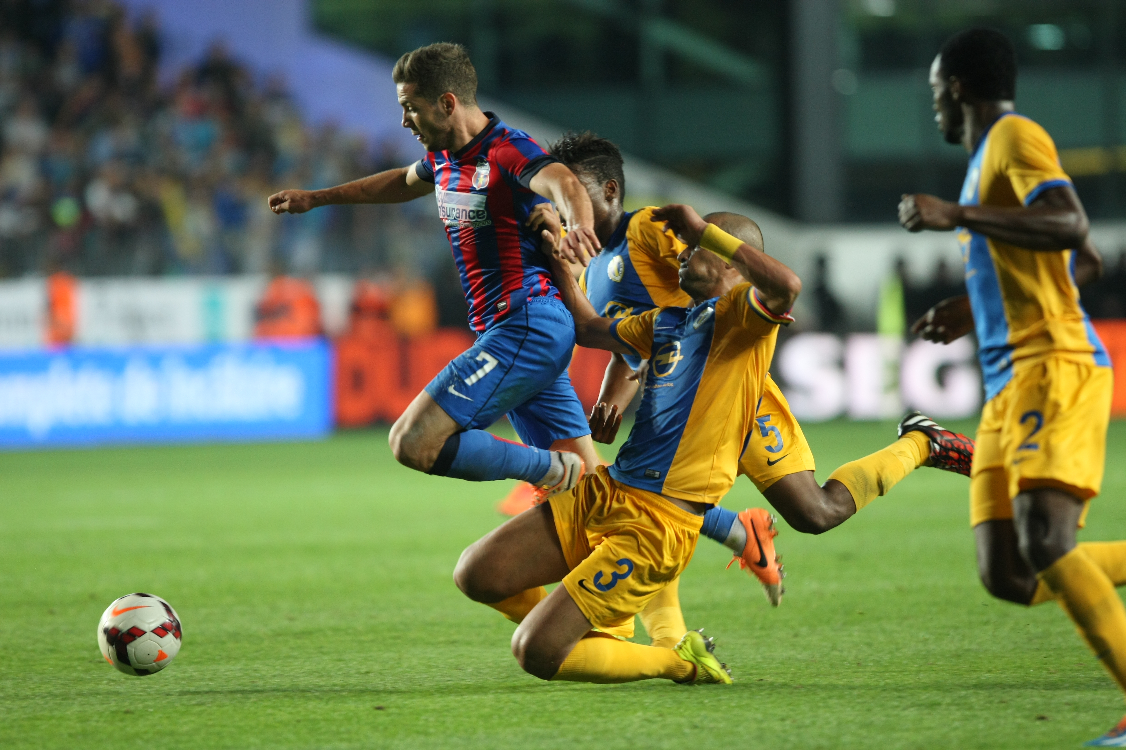 FOTO&VIDEO / Petrolul - Steaua 2-3. Meci senzaţional pe ”Ilie Oană”