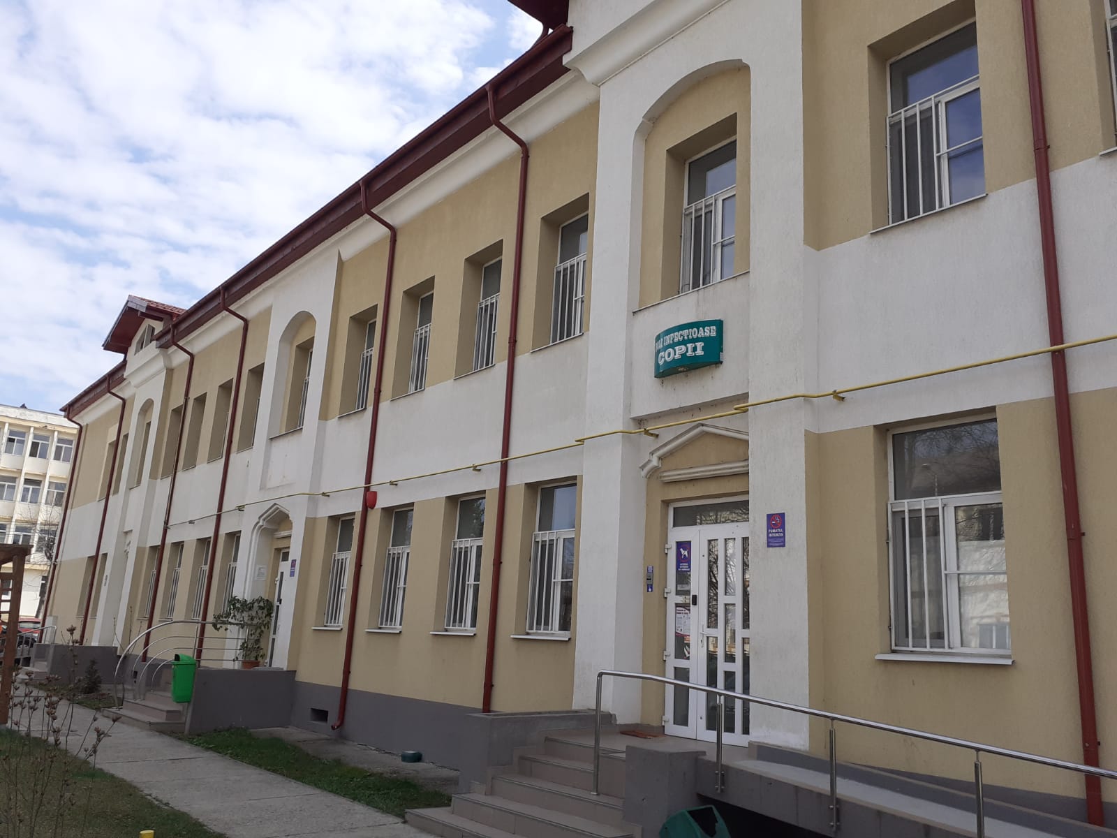 FOTO: SJU Bacău a transformat un pavilion exclusiv pentru suspiciunile și îmbolnăvirile cu noul coronavirus