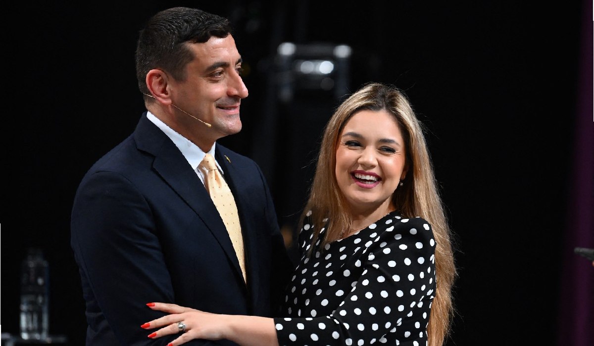Apariția lui George Simion cu soția Ilinca la trei ani de la nunta lor. Ea a arătat o poză nouă de cuplu: „Iubire, răbdare, fericire”