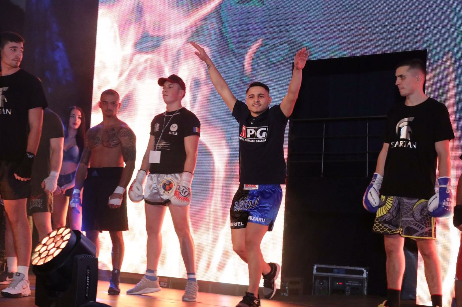 Gabriel Cobzaru, campion național la kickbox. Face pizza ca un italian și luptă ca Jackie Chan
