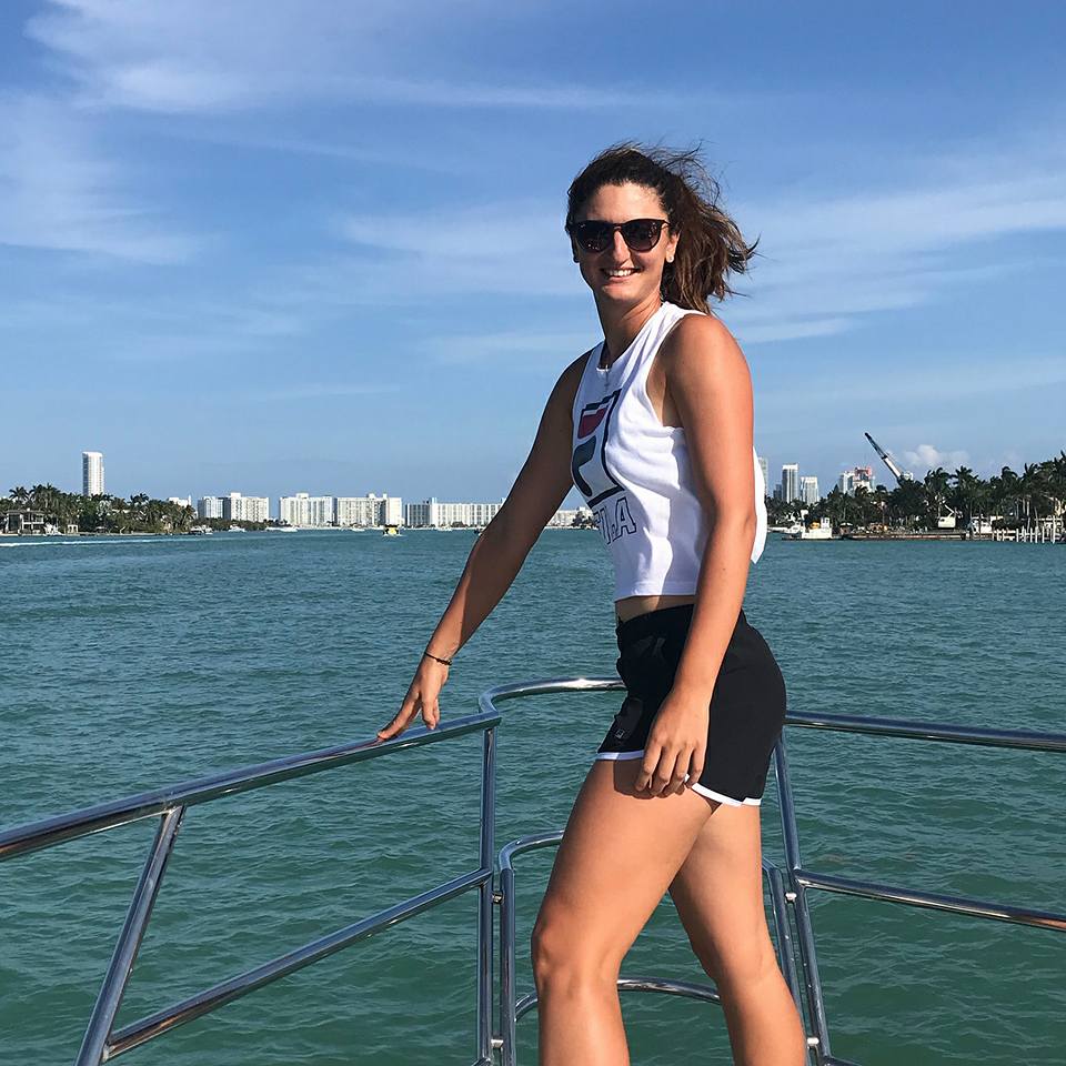 Simona Halep s-a împăcat cu Irina Begu. Cum petrec cele două jucătoare de tenis | GALERIE FOTO