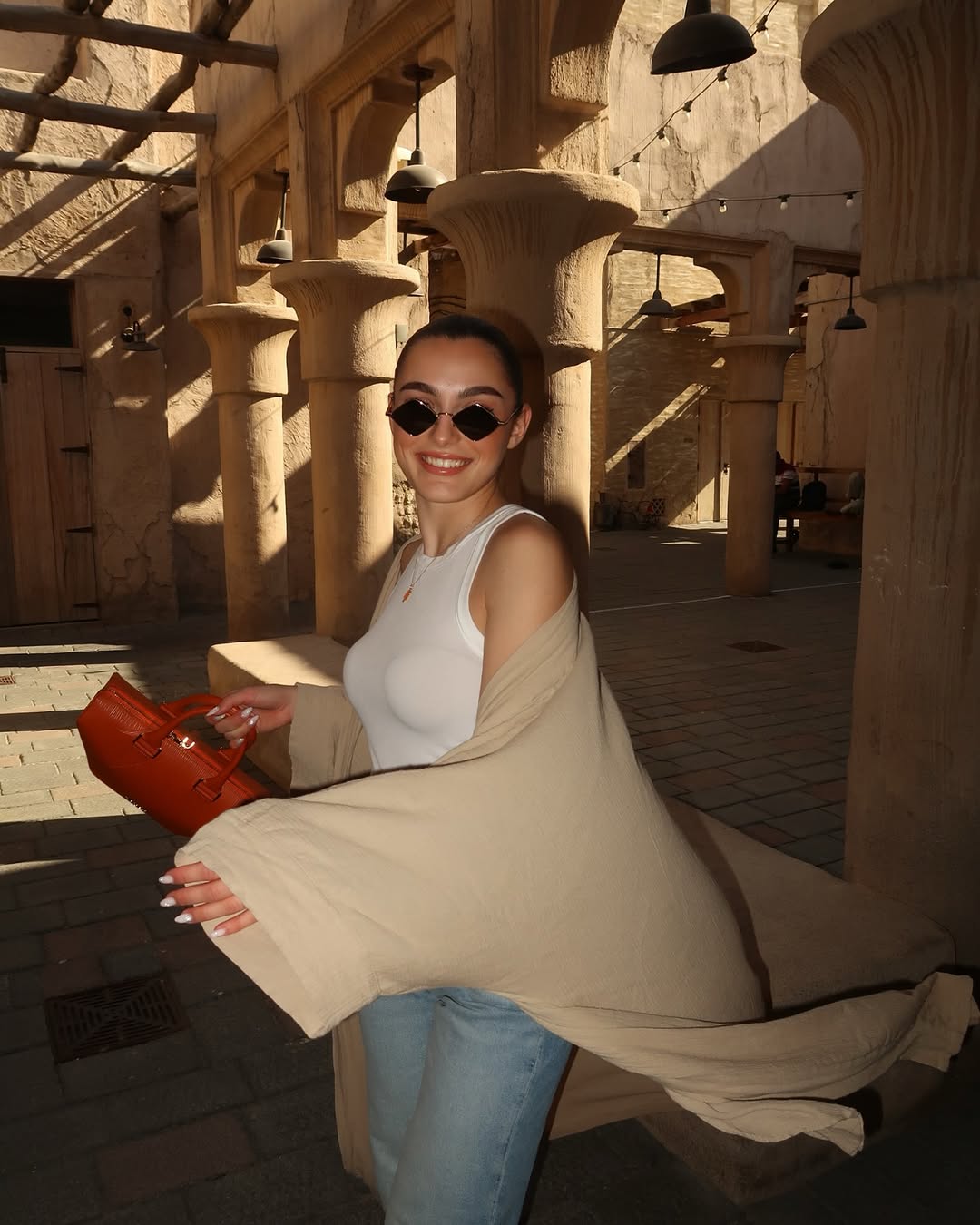 Ținuta în care Alexia Eram merge la sală în vacanță: „Cardio înainte de plajă”