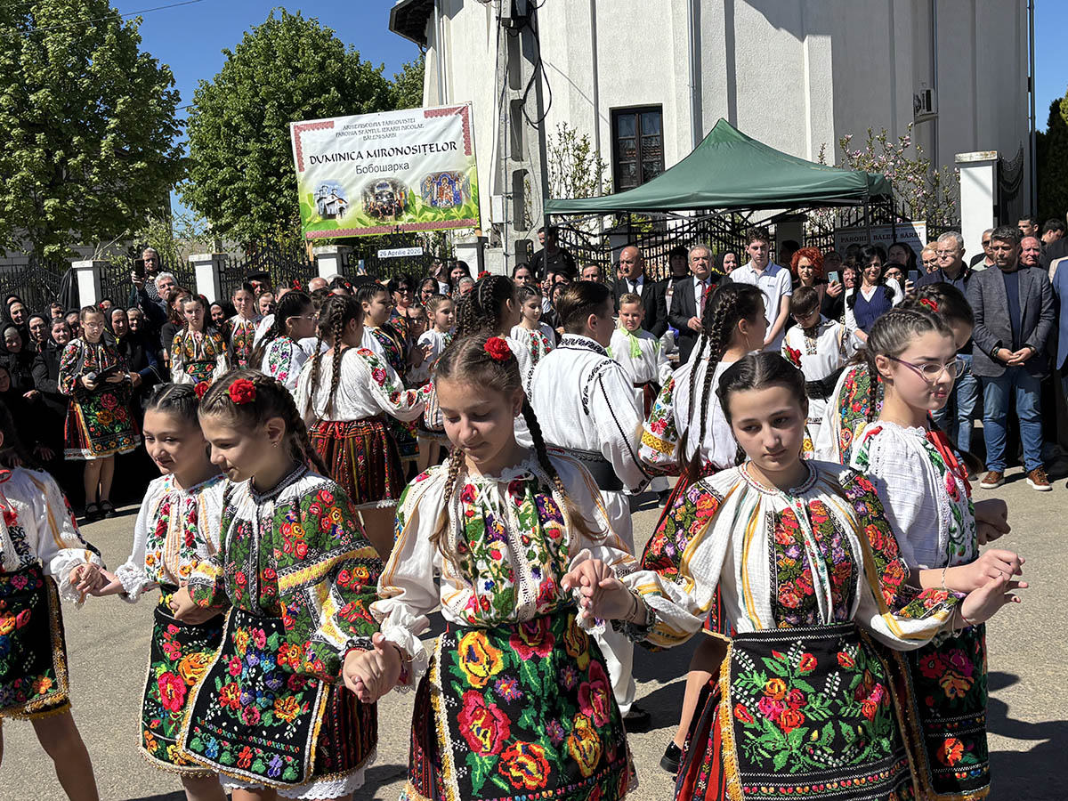 Boboșarca, Duminica Mironosițelor, în satul bulgarilor din Băleni Sârbi: „Doamne Dumnezeule! Ne bucurăm de El în salata, în varza și Învierea pe care ni le dă!”