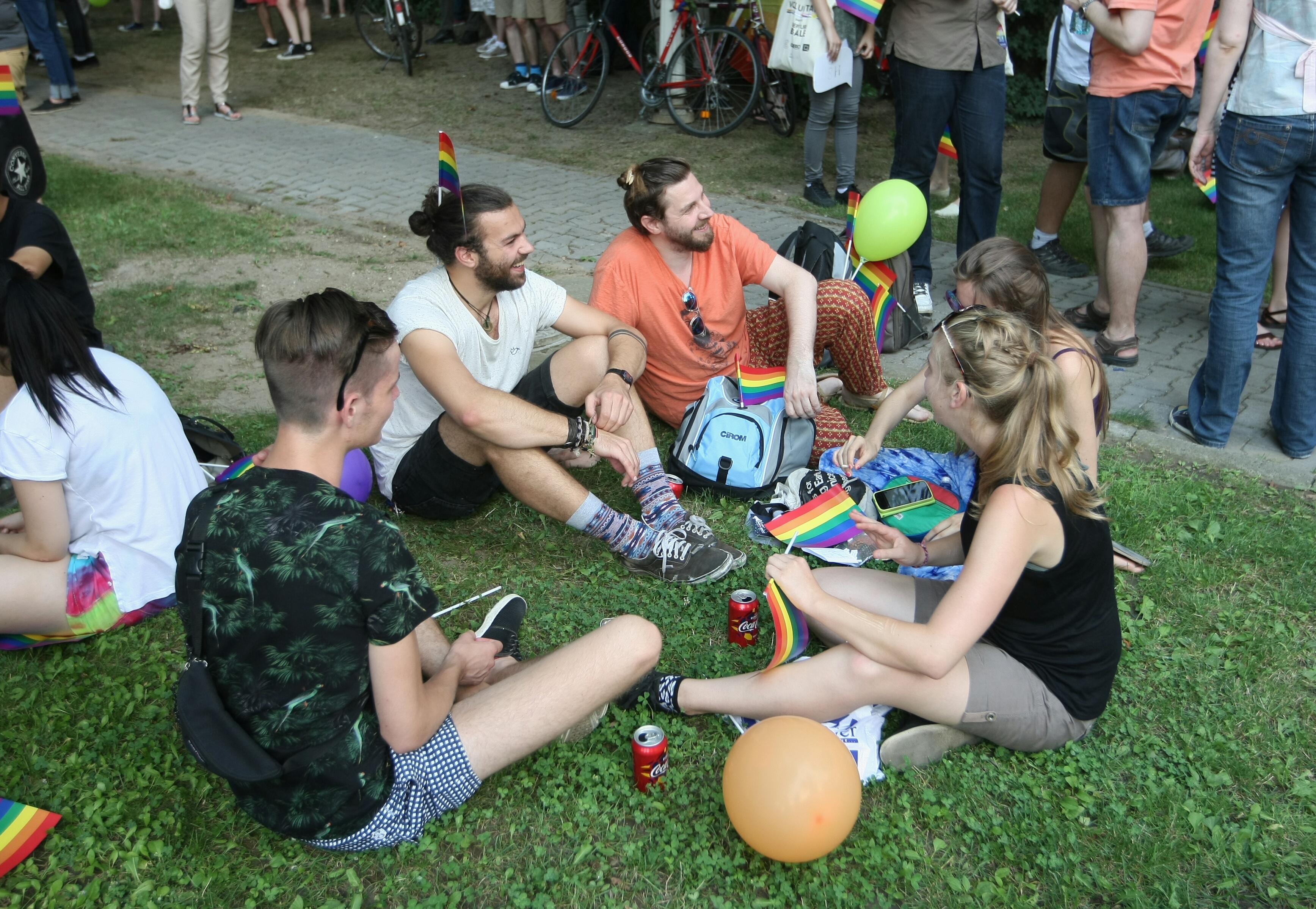 Andreea Bălan, la Marșul Diversității 2016 în Capitală. Cum se va desfășura parada gay | VIDEO