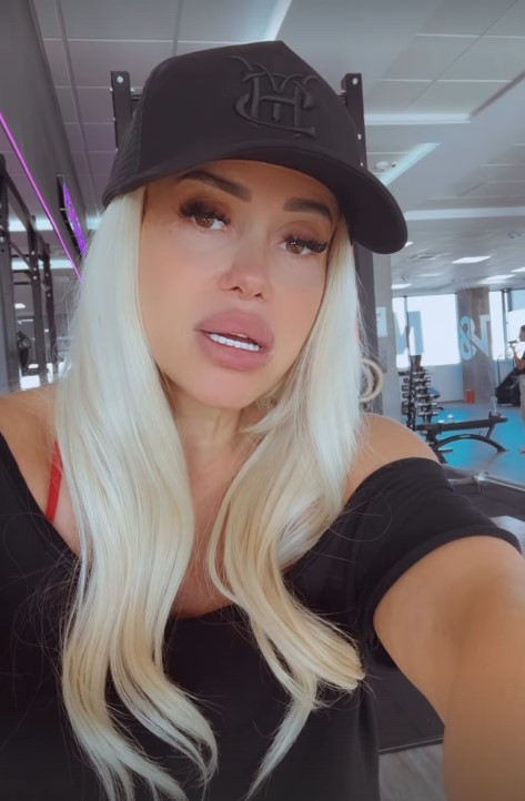 Câte kilograme are Anda Adam. Artista a răbufnit după ce fanii i-au criticat silueta: „Nu am încurajat anorexia”