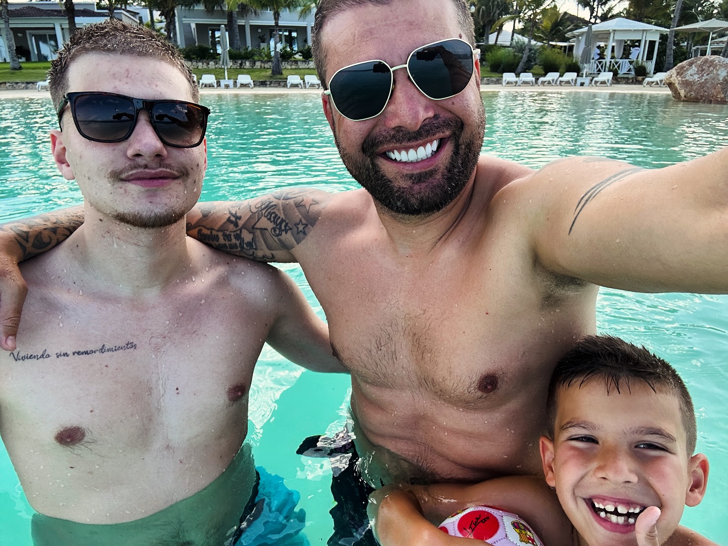 Imagini rare cu cei patru copii ai lui Adrian Mutu. Își petrec vacanța în Republica Dominicană