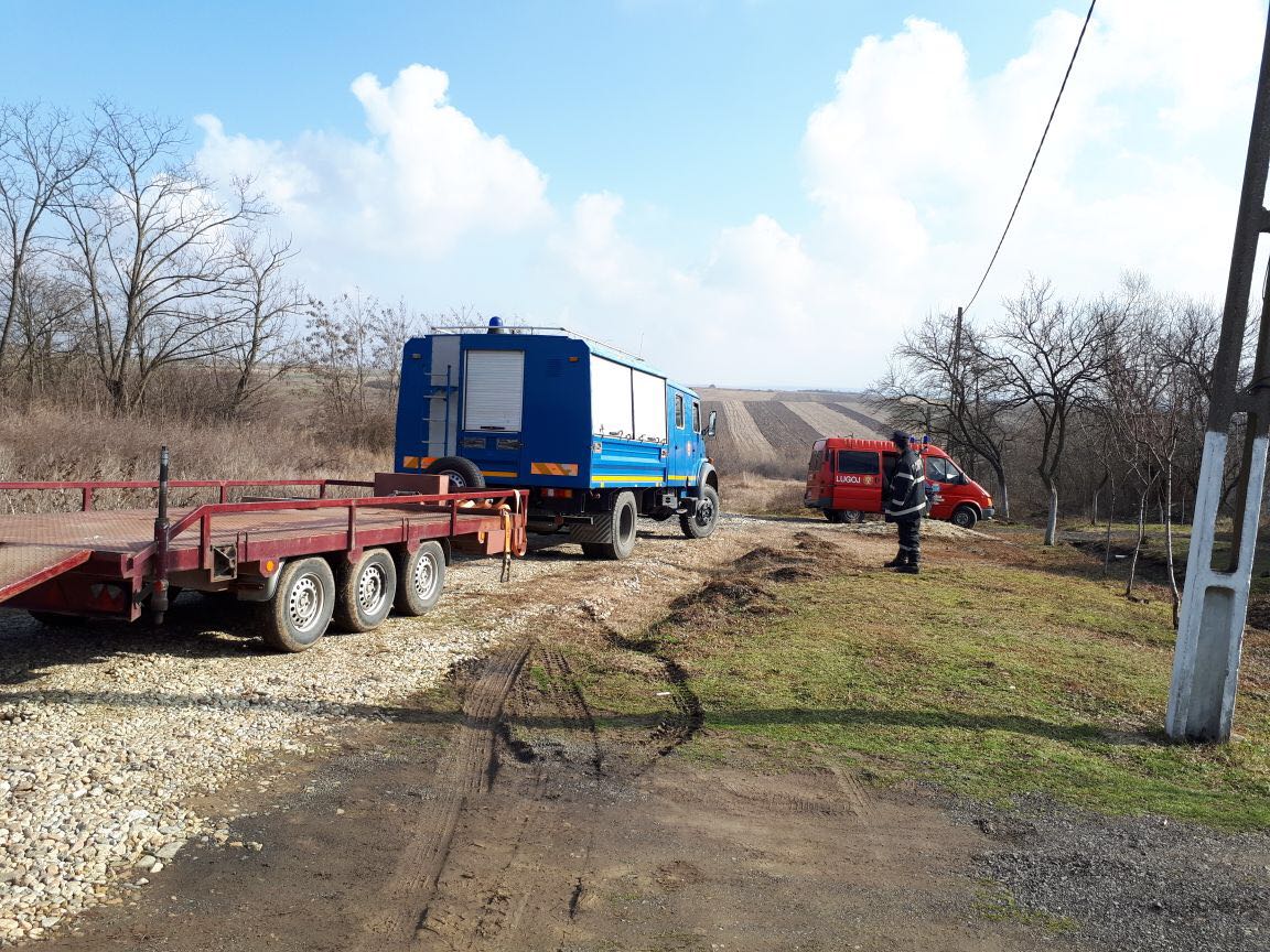 Bătrân dat dispărut, găsit mort pe un câmp în județul Timiș/ FOTO
