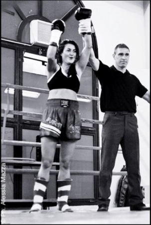 ITALIA - ROMÂNIA! SportNews.ro a descoperit la Bologna un Rocky la feminin! ^S-a apucat de karate, după ce a fost bătută de tatăl său