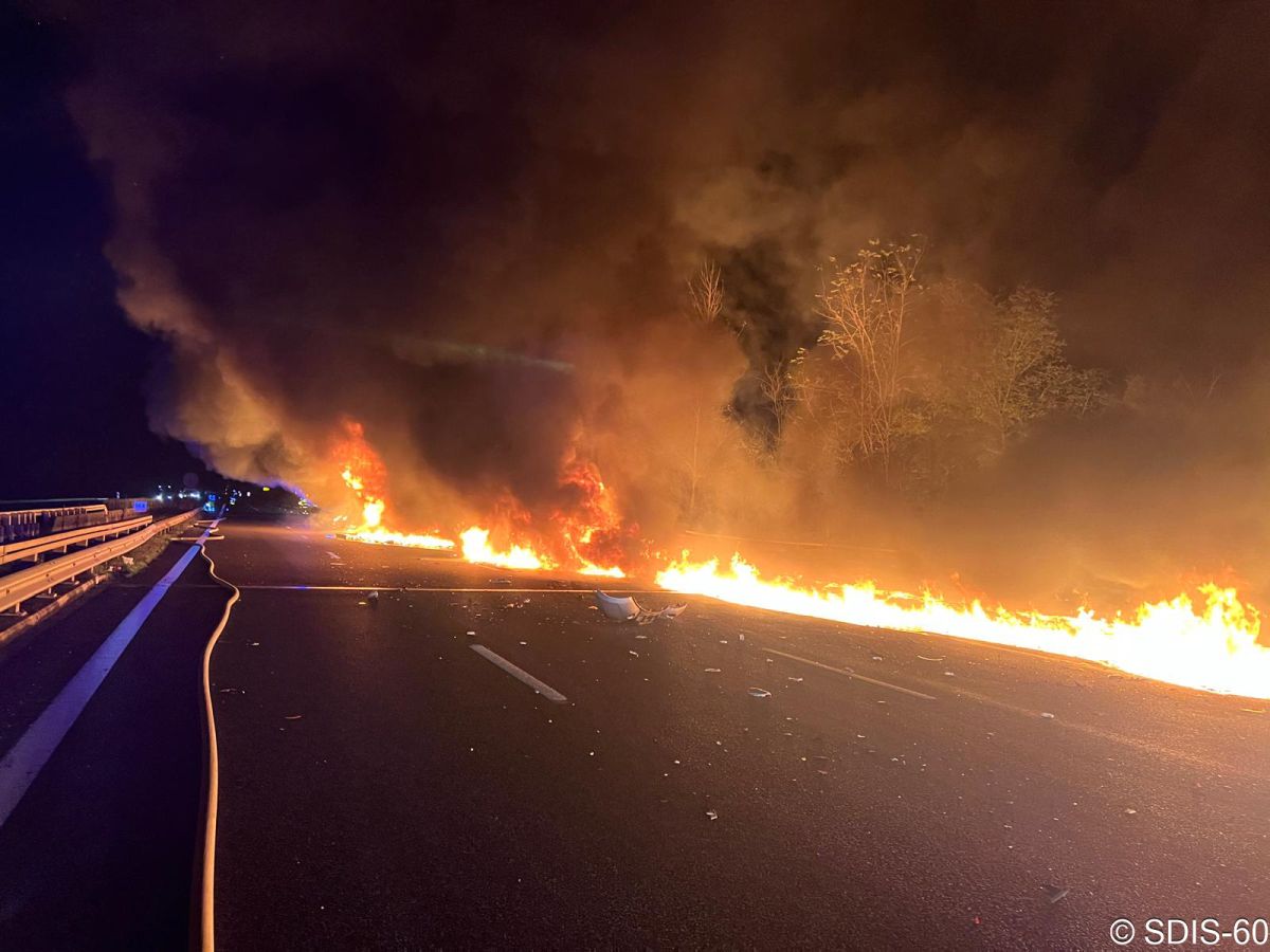 Șofer român de TIR, scos în viață din cabina care ardea, răsturnată pe o autostradă din Franța: „Nu am vrut să-l văd cum moare”