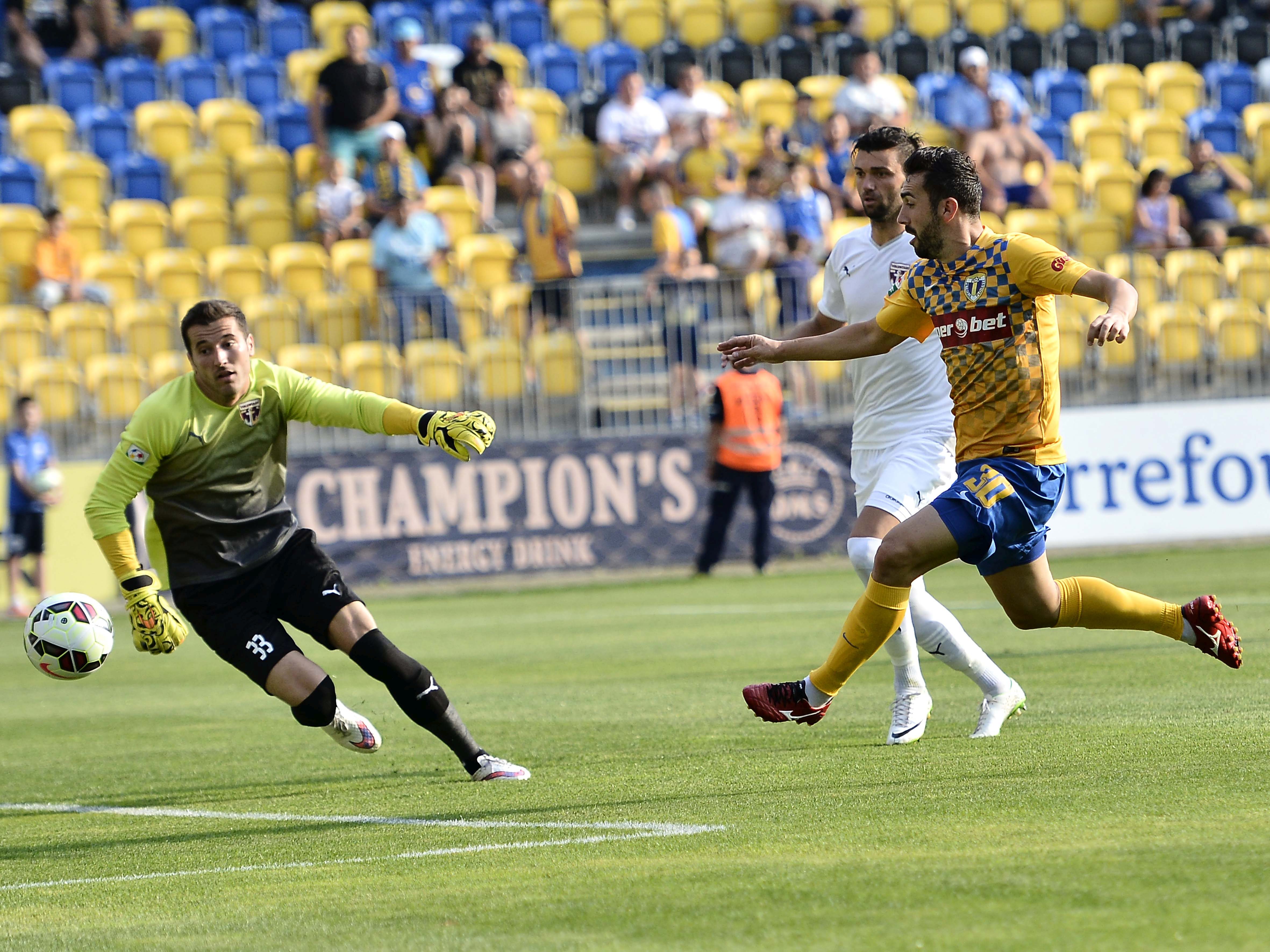Liga I: Petrolul Ploiești - FC Voluntari 1-1. Meciul a luat foc la reluare: două goluri într-un singur minut. Ilfovenii s-au abonat la reușite de poveste / GALERIE FOTO&VIDEO