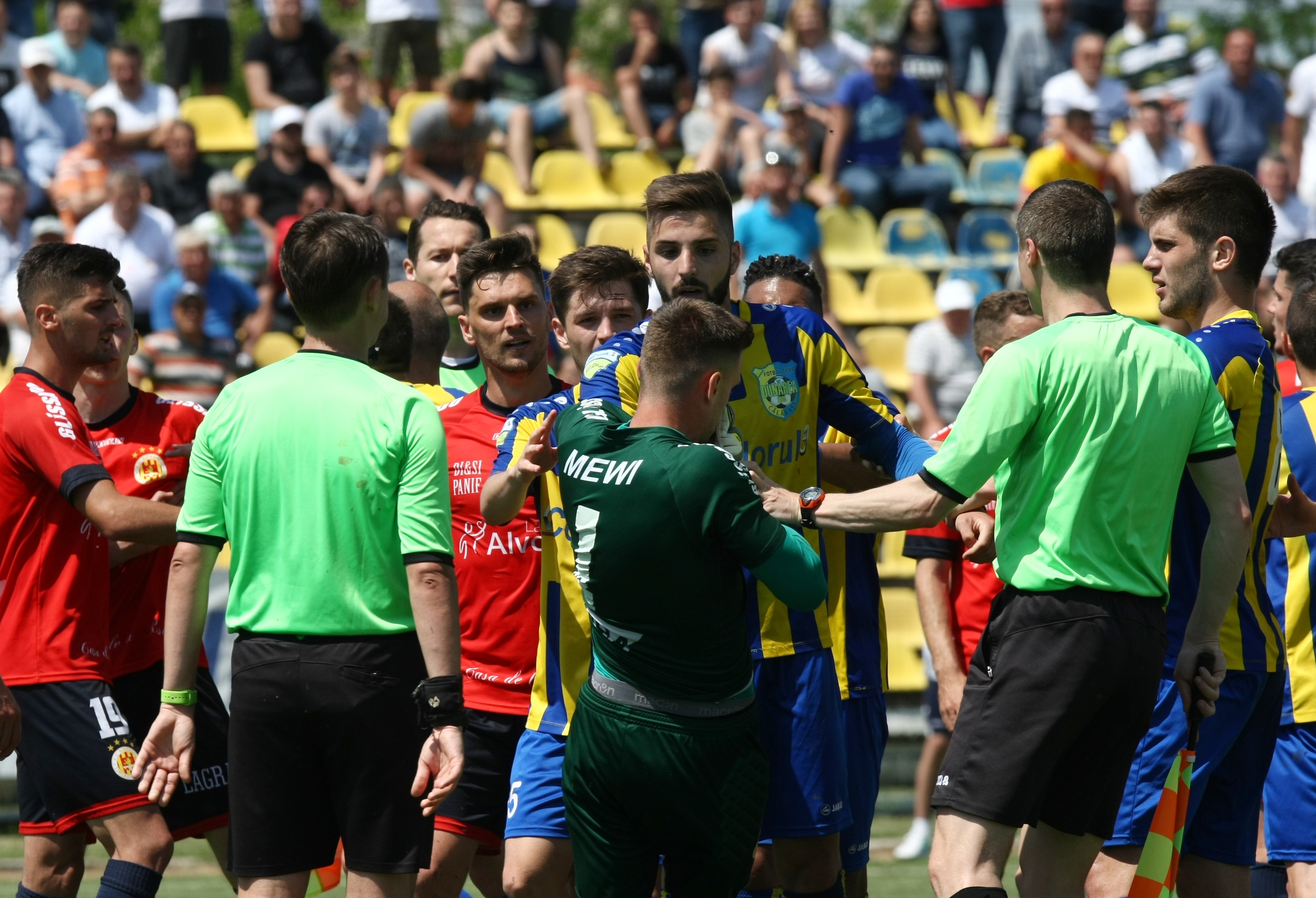 Liga 2 la fotbal, etapa 33. Dunărea Călărași a promovat matematic în Liga 1. Chindia a remizat la Mioveni. Clasament