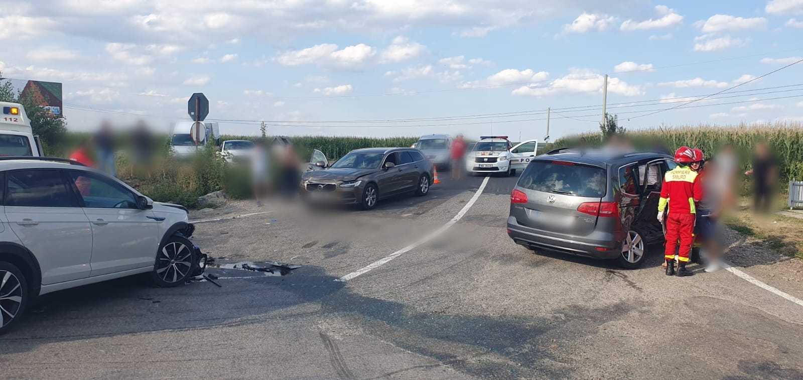 Accident grav în judeţul Suceava. 9 persoane au fost duse la spital, dintre care 6 copii