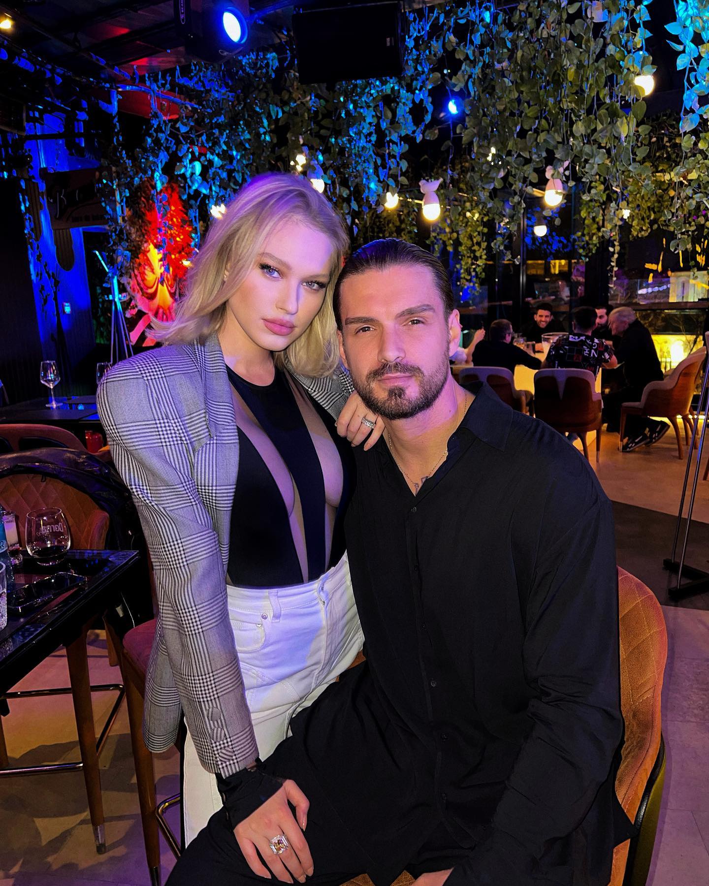 Bogdan Vlădău o lasă pe Gina Chirilă să îl înșele cu un bărbat celebru: „Crește cota familiei”. Andrew Tate i-a făcut avansuri soției lui