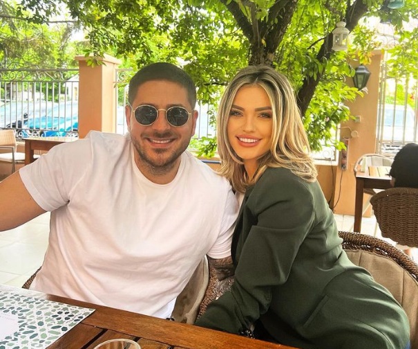 Diana Enache e însărcinată. Are o relație cu băiatul lui Sorin Ovidiu Vîntu: „Se mărește clanul”