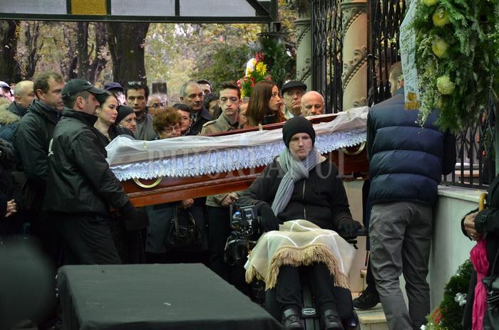 DOLIU. Neşu senior a fost înmormântat: "A avut un moment de cădere"