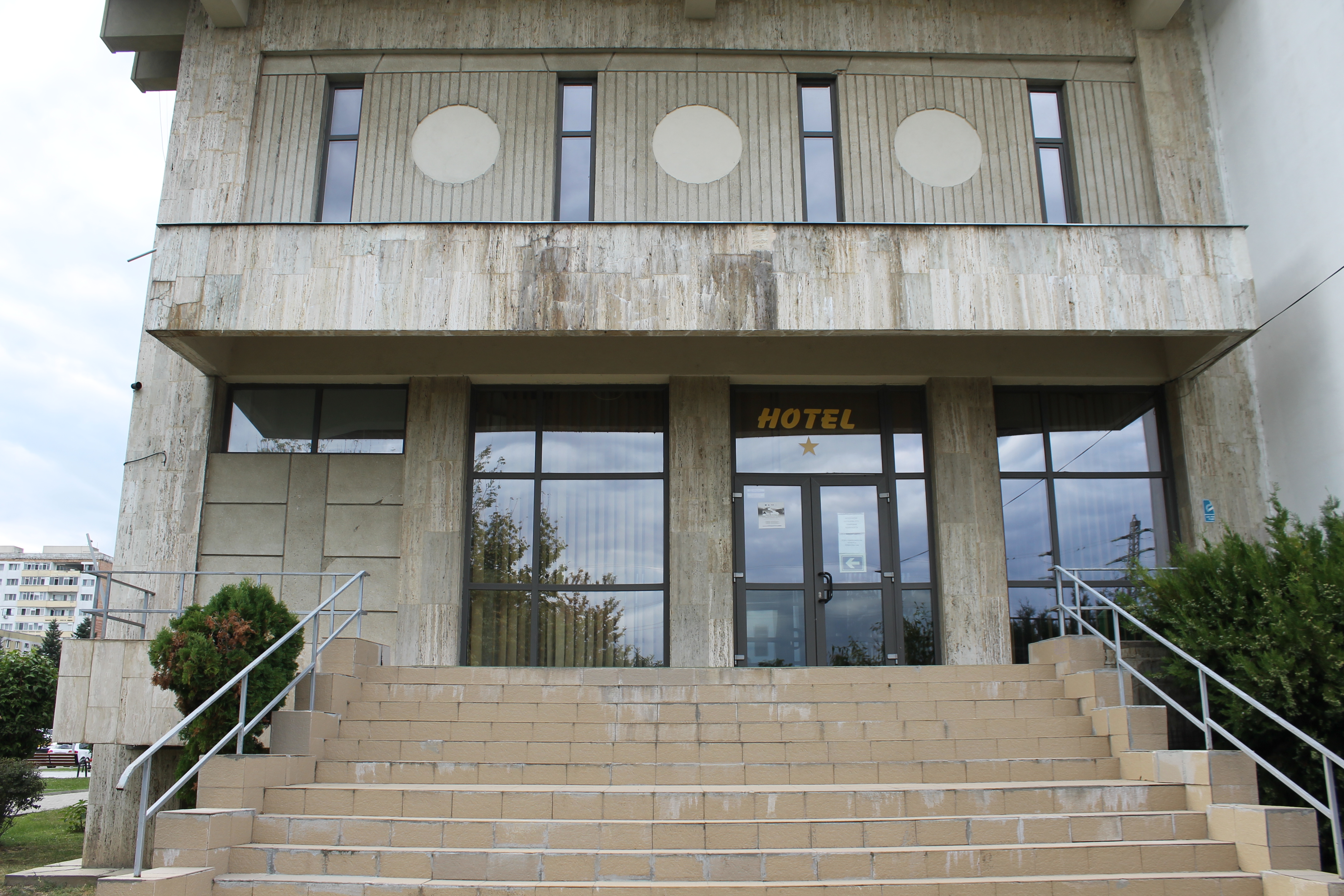Mozaicul comunist de provincie care i-a adus României o mențiune în The Guardian