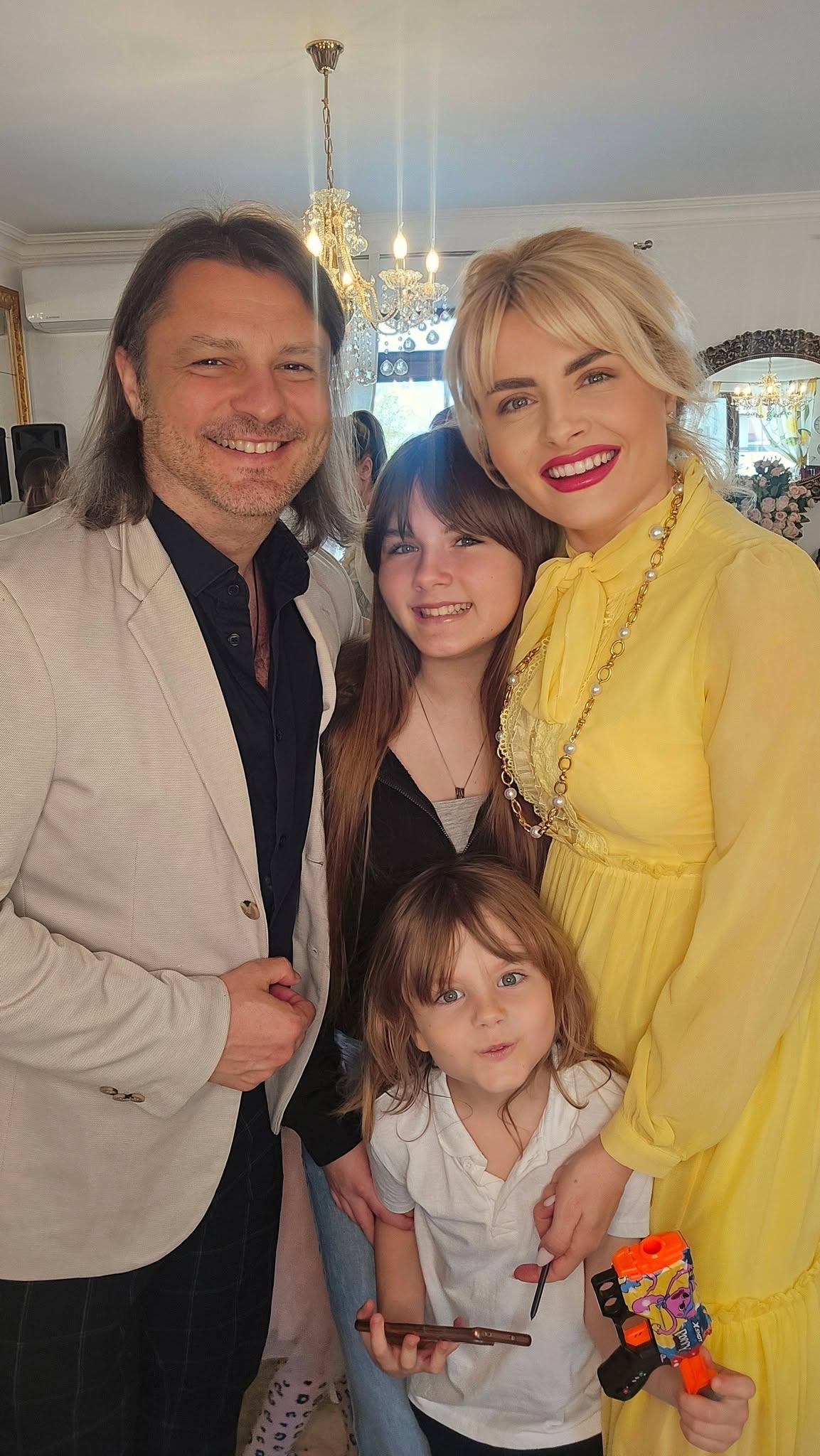 Alimentele la care Iana Novac a renunțat, pentru a scăpa de kilogramele în plus. Cum arată artista la 42 de ani
