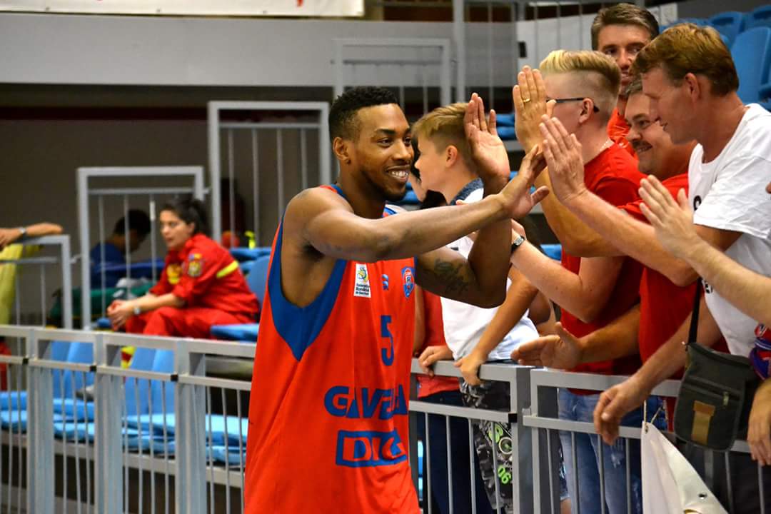 Sean Barnette, baschetbalist american, știe de ce a rămas la CSM Oradea: ”Vreau un nou titlu!” / INTERVIU&FOTO